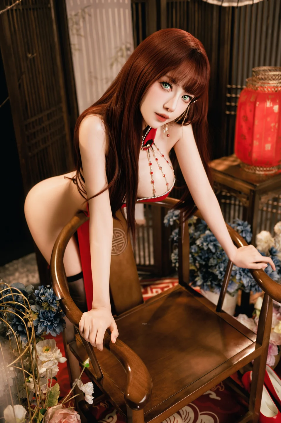 Shika小鹿鹿 - 1月新年红旗袍《大红》 [31P-400MB] tg@simisebaisi 【丝足阁】021.webp